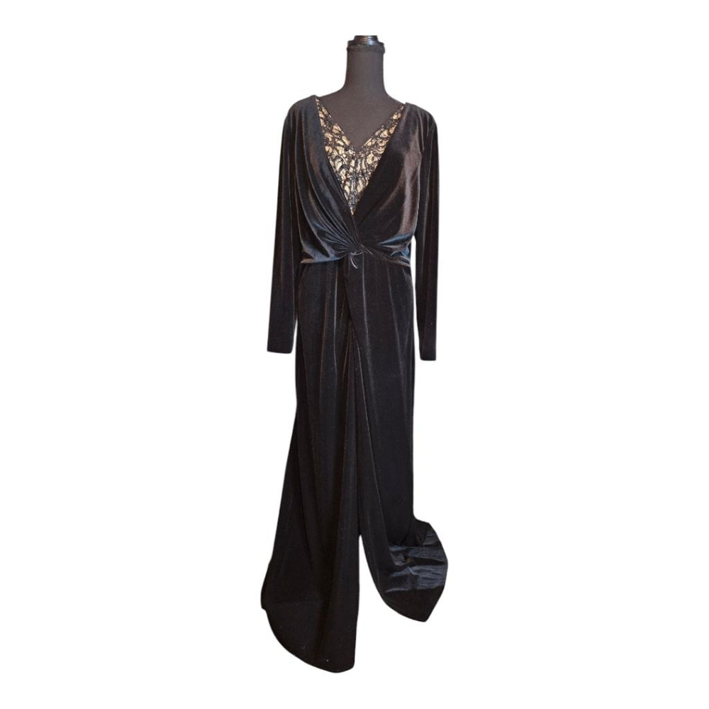 Cachet Black and Cream V-Neck Long Sleeve Gown